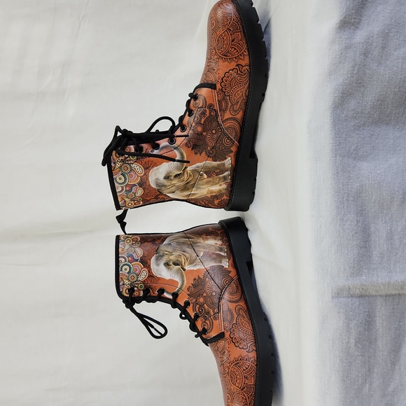 Cute Elephant Design Women Ankle Boots - Picture 5 of 7